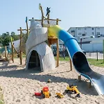 300, Seepark