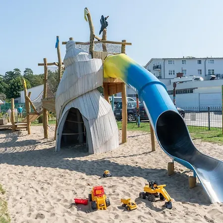 300, Seepark *